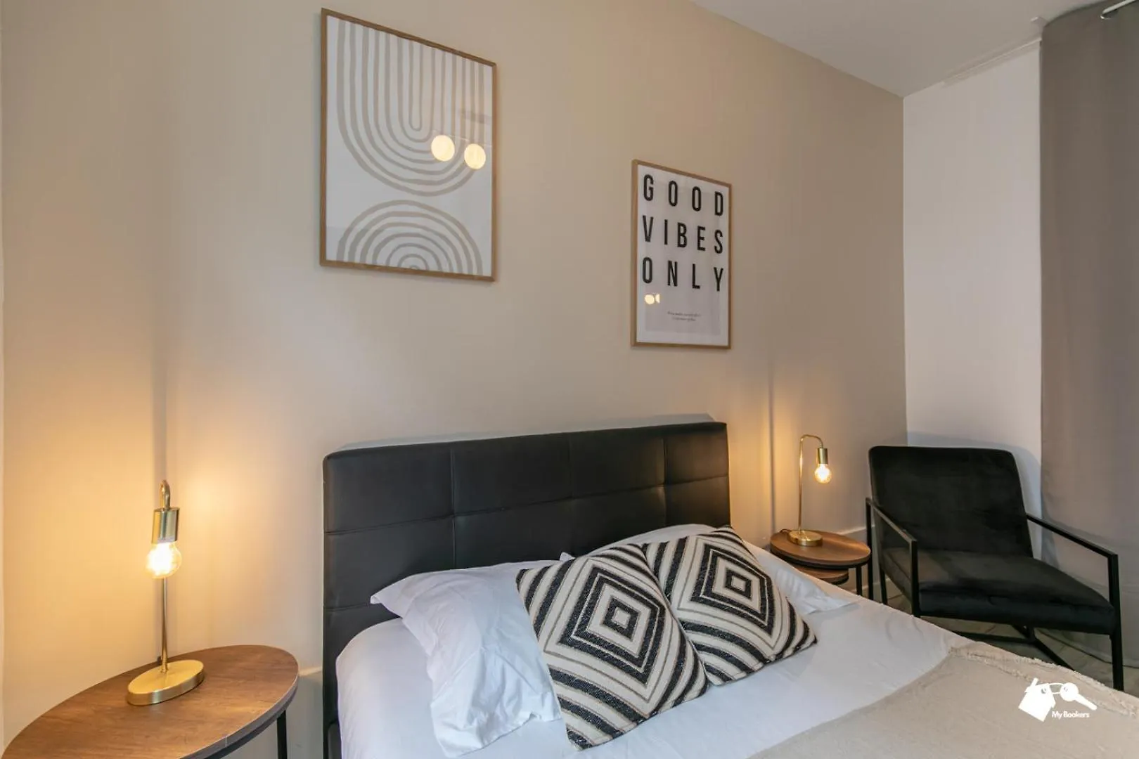 Mba - Petion Splendide Appart Paris 0*,
