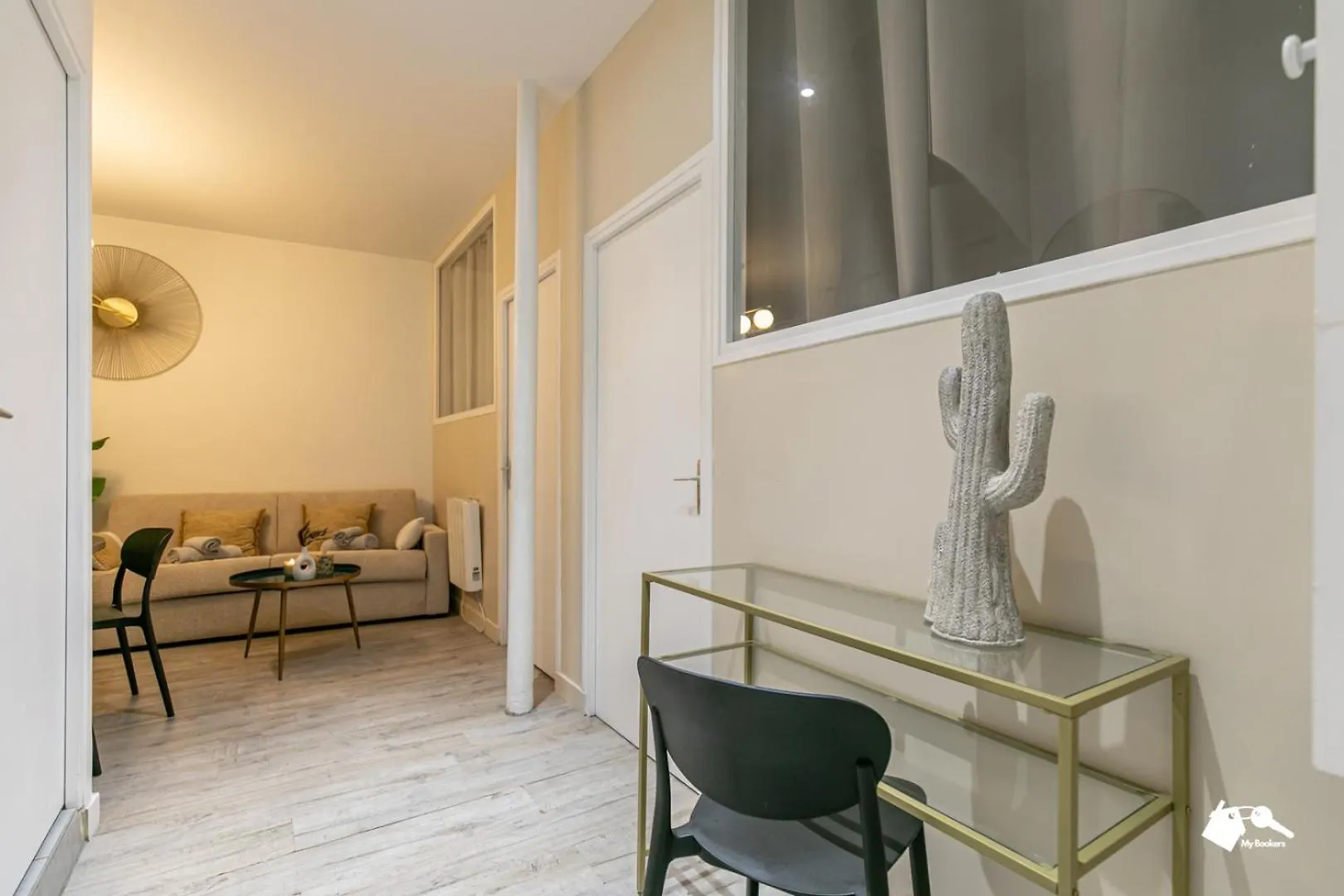 Mba - Petion Splendide Appart Paris 0*,